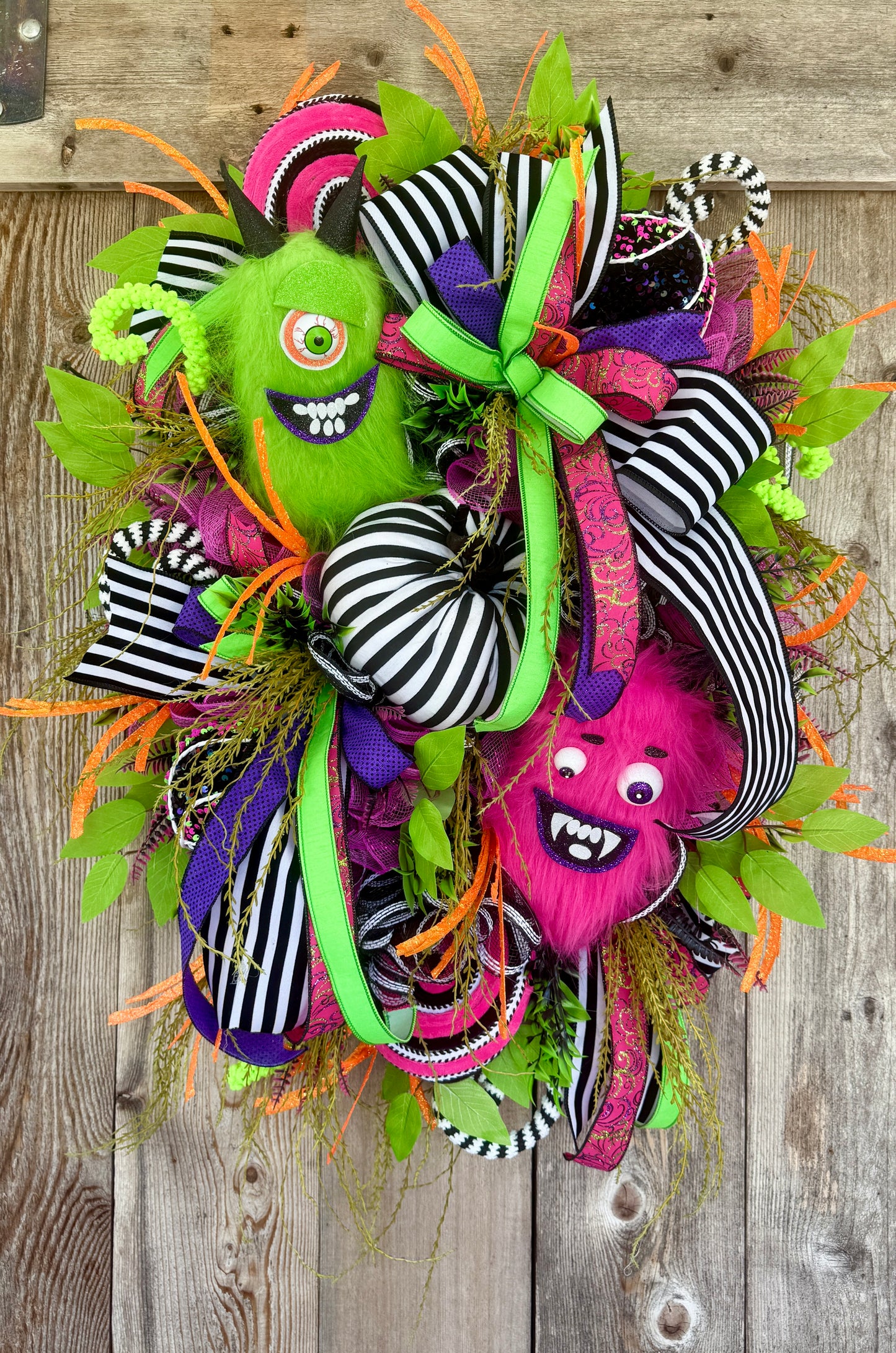 Monster Halloween deco mesh wreath