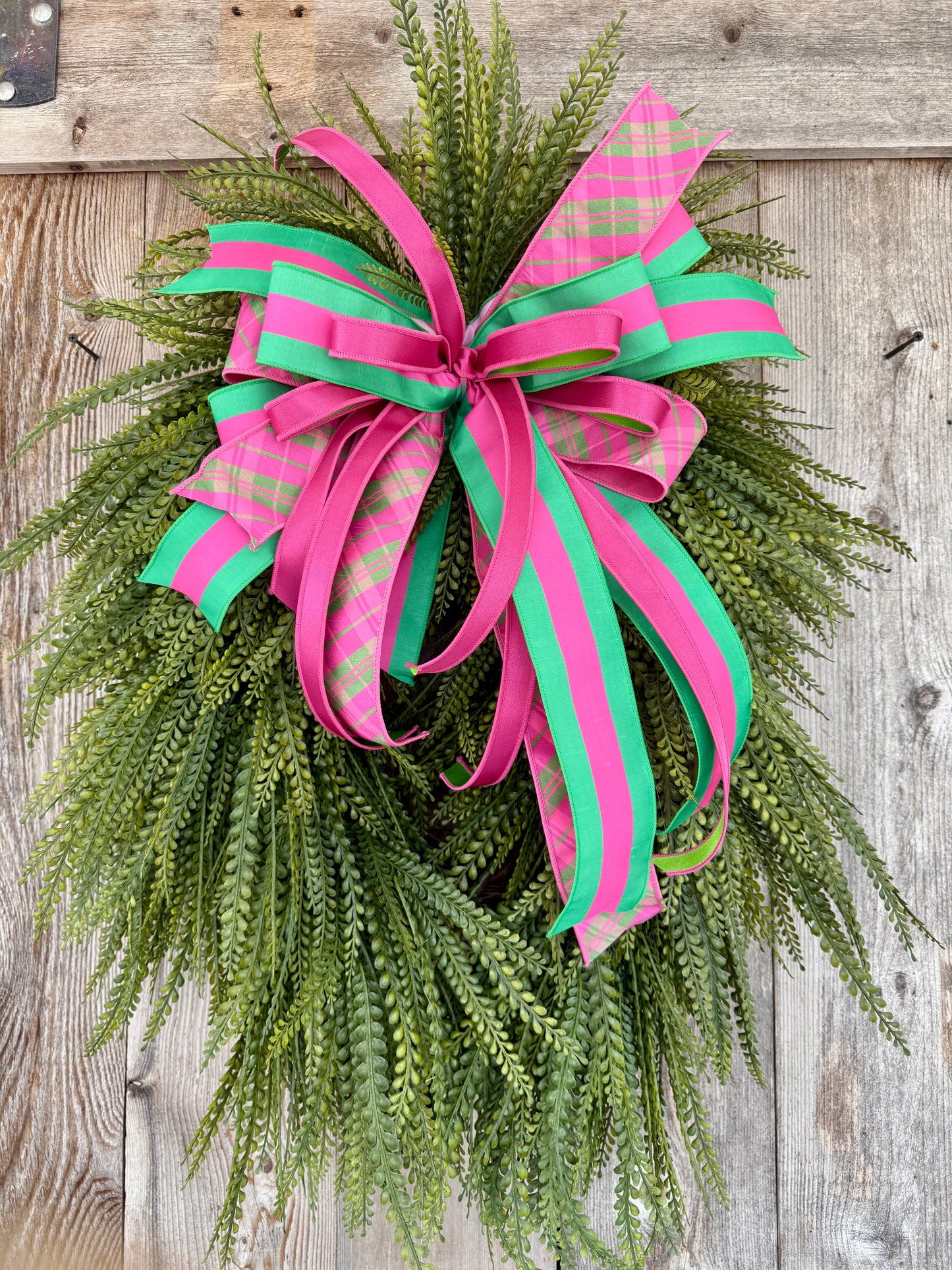 🌿 Oval Grapevine Wreath with Interchangeable Bow