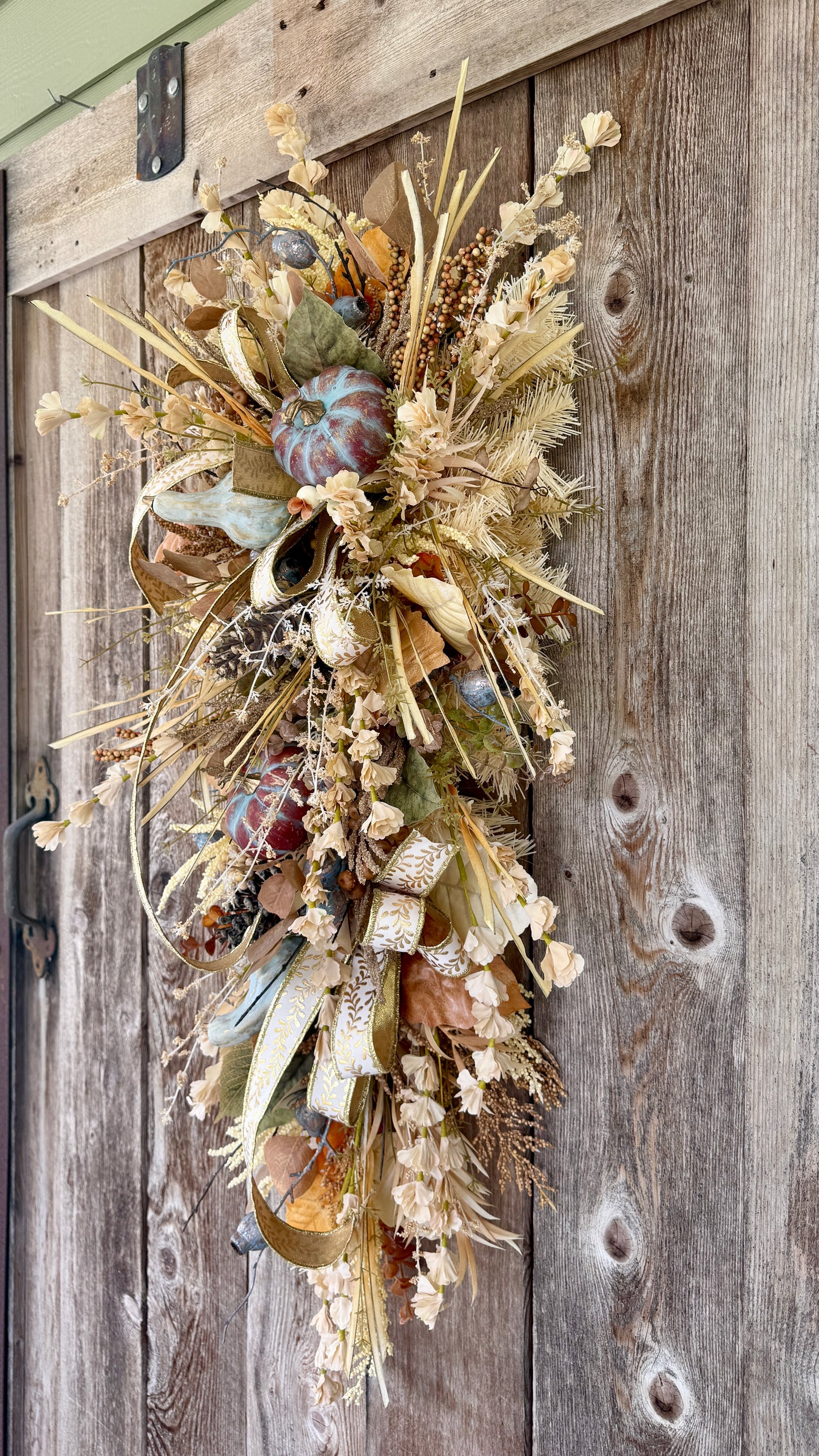 Neutral Fall Harvest Swag – Elegant Seasonal Door Decor