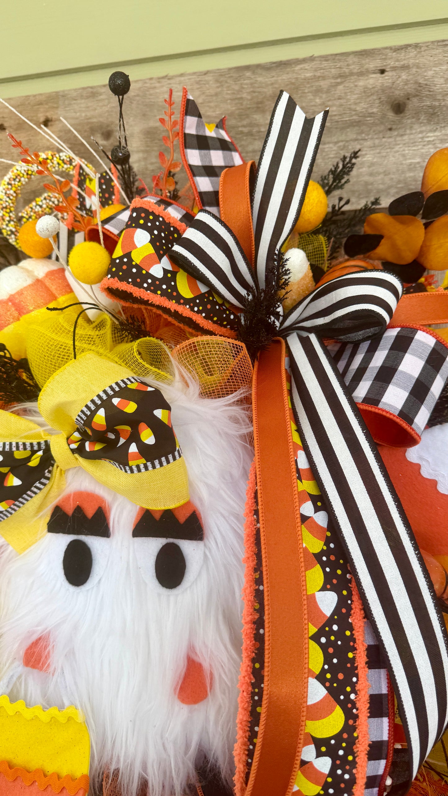 Candy Corn Cutie Halloween Wreath 🎃