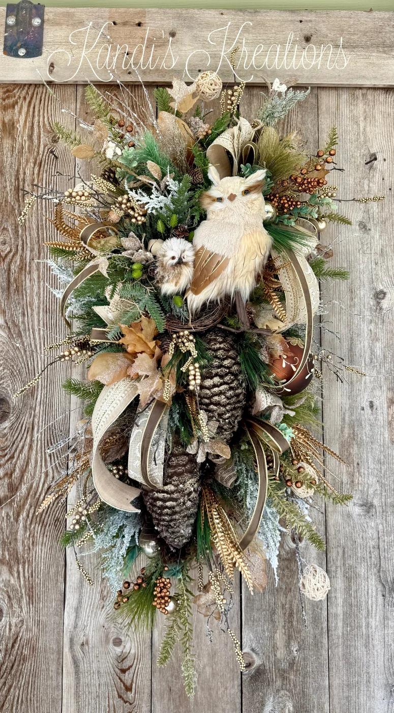 Luxury Woodland Owl Christmas Swag — handmade by Kandi's Kreations