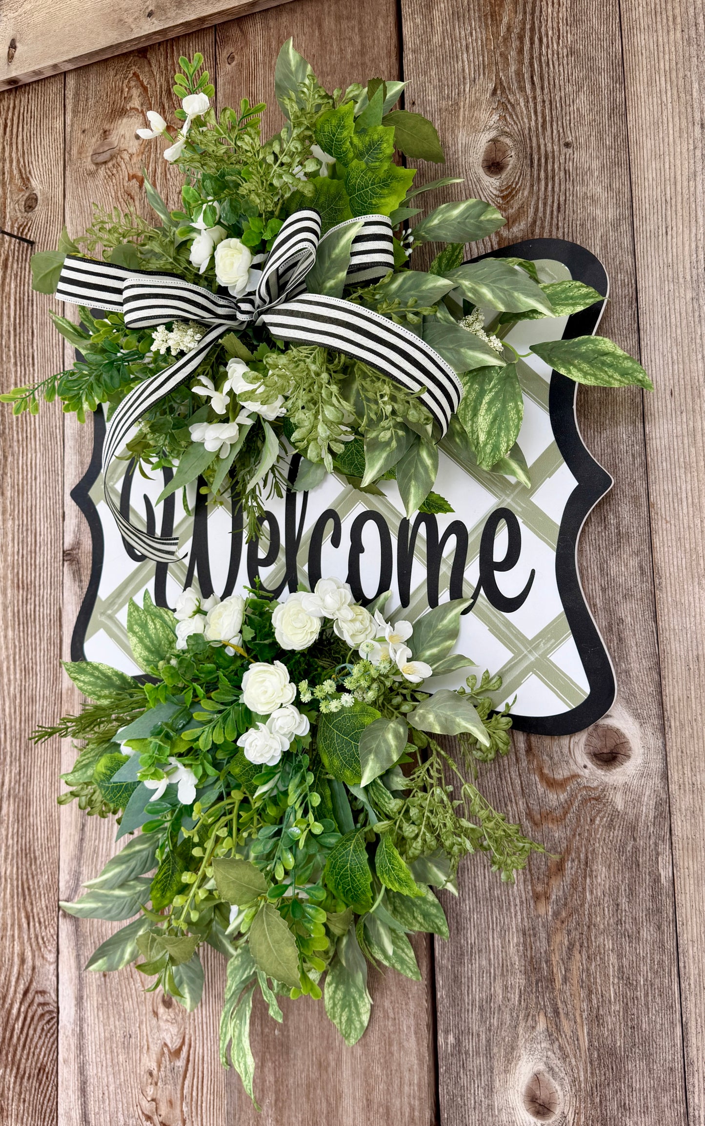 Elegant Greenery Welcome Door Hanger – Classic Everyday Front Door Decor