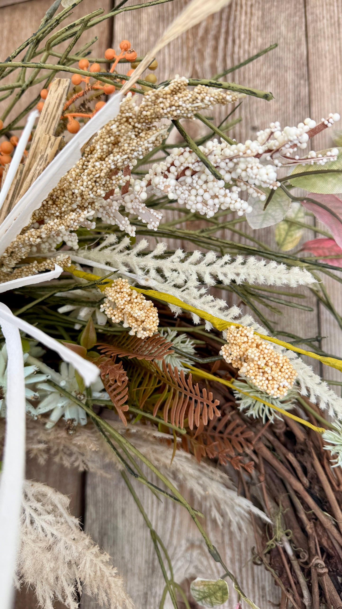 Neutral Pampas Grass Grapevine Wreath | Rustic Farmhouse Front Door Wreath | Everyday Floral Wreath | Boho Door Hanger | Year-Round Home Decor