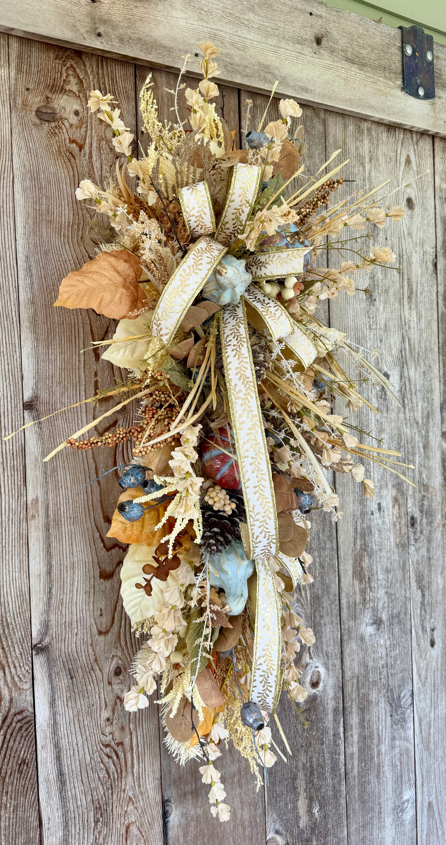 Neutral Fall Harvest Swag – Elegant Seasonal Door Decor