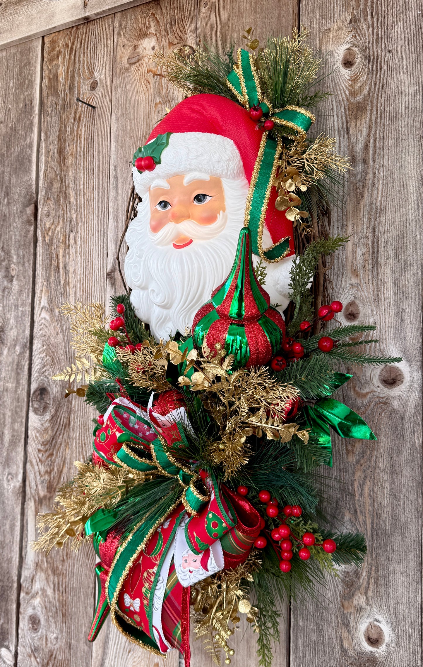 Light up retro Santa Christmas wreath