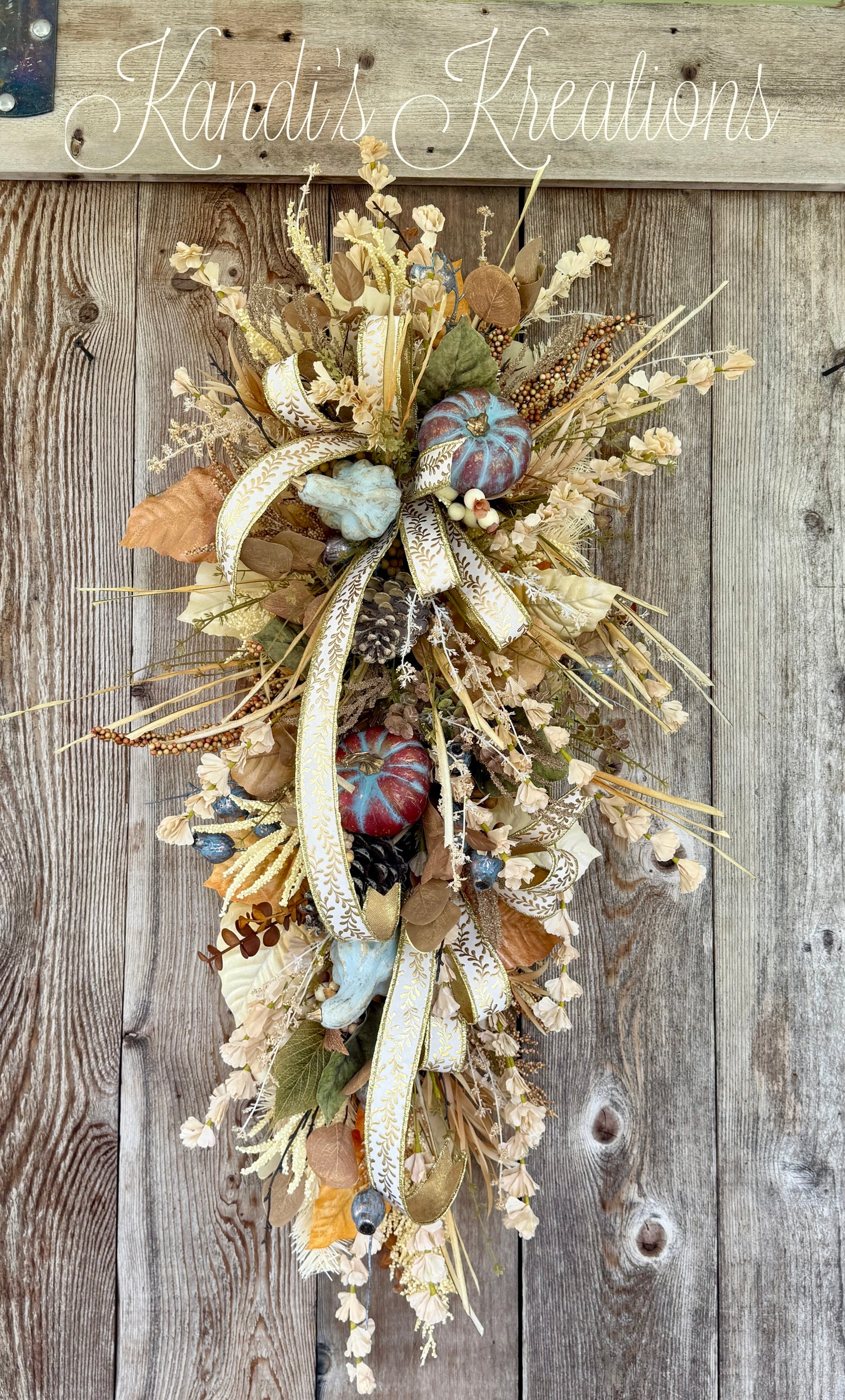 Neutral Fall Harvest Swag – Elegant Seasonal Door Decor