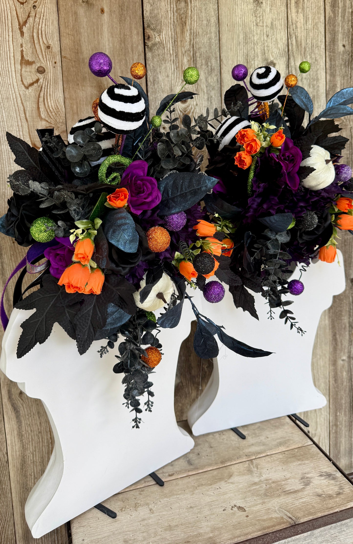 Witchy Ghost Halloween Arrangement – Animated & Motion Activated