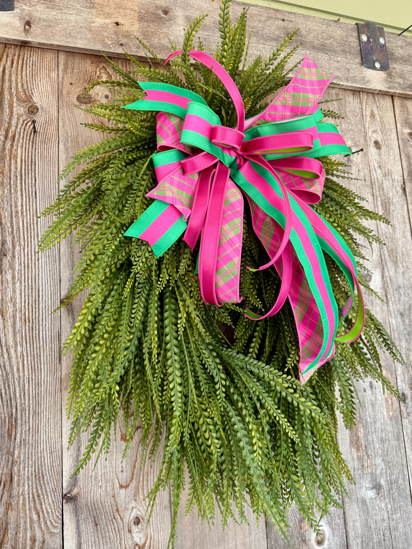 🌿 Oval Grapevine Wreath with Interchangeable Bow