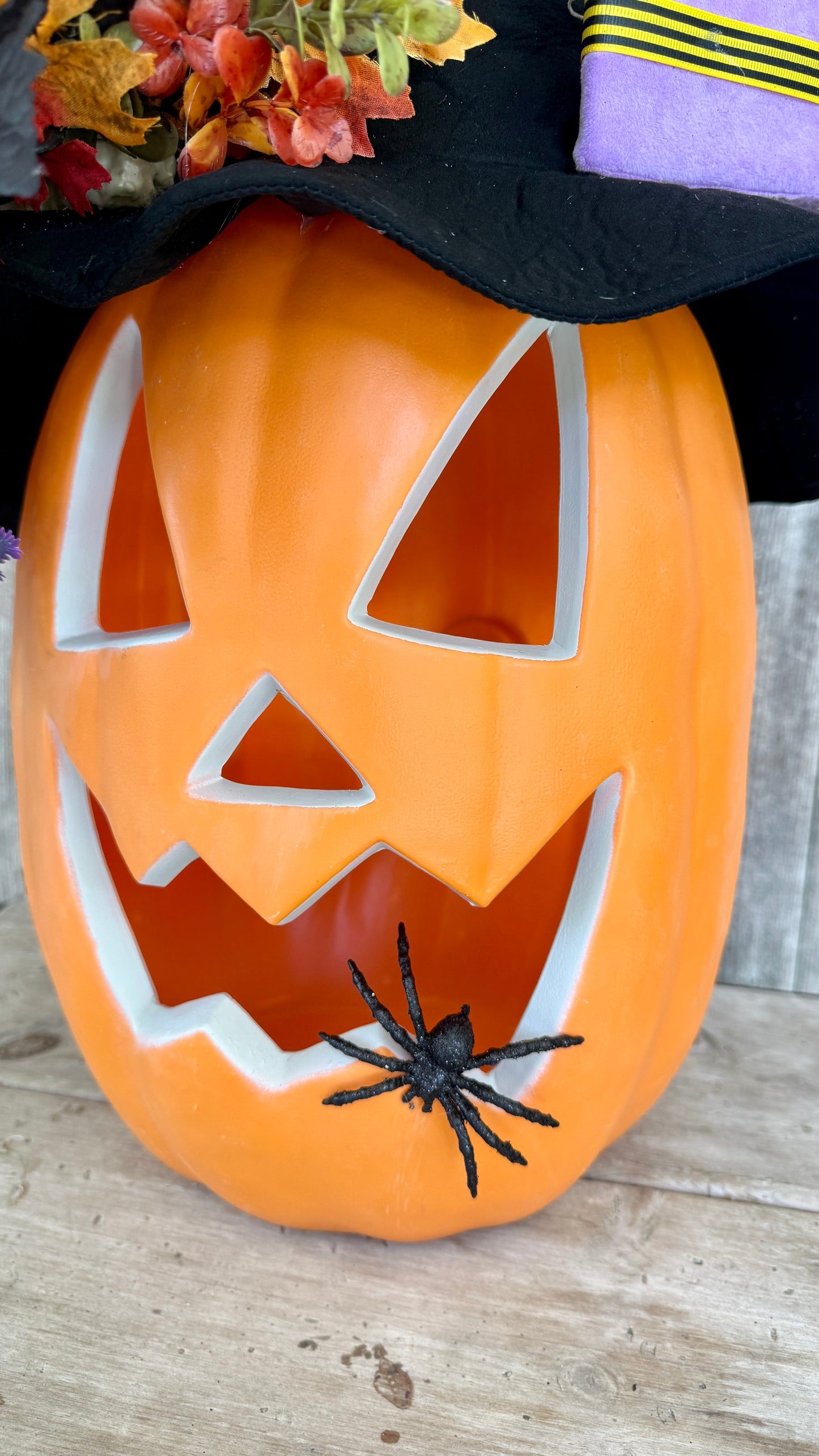 Light-Up Halloween Pumpkin Arrangement – Whimsical Witch Hat Jack-o’-Lantern Centerpiece