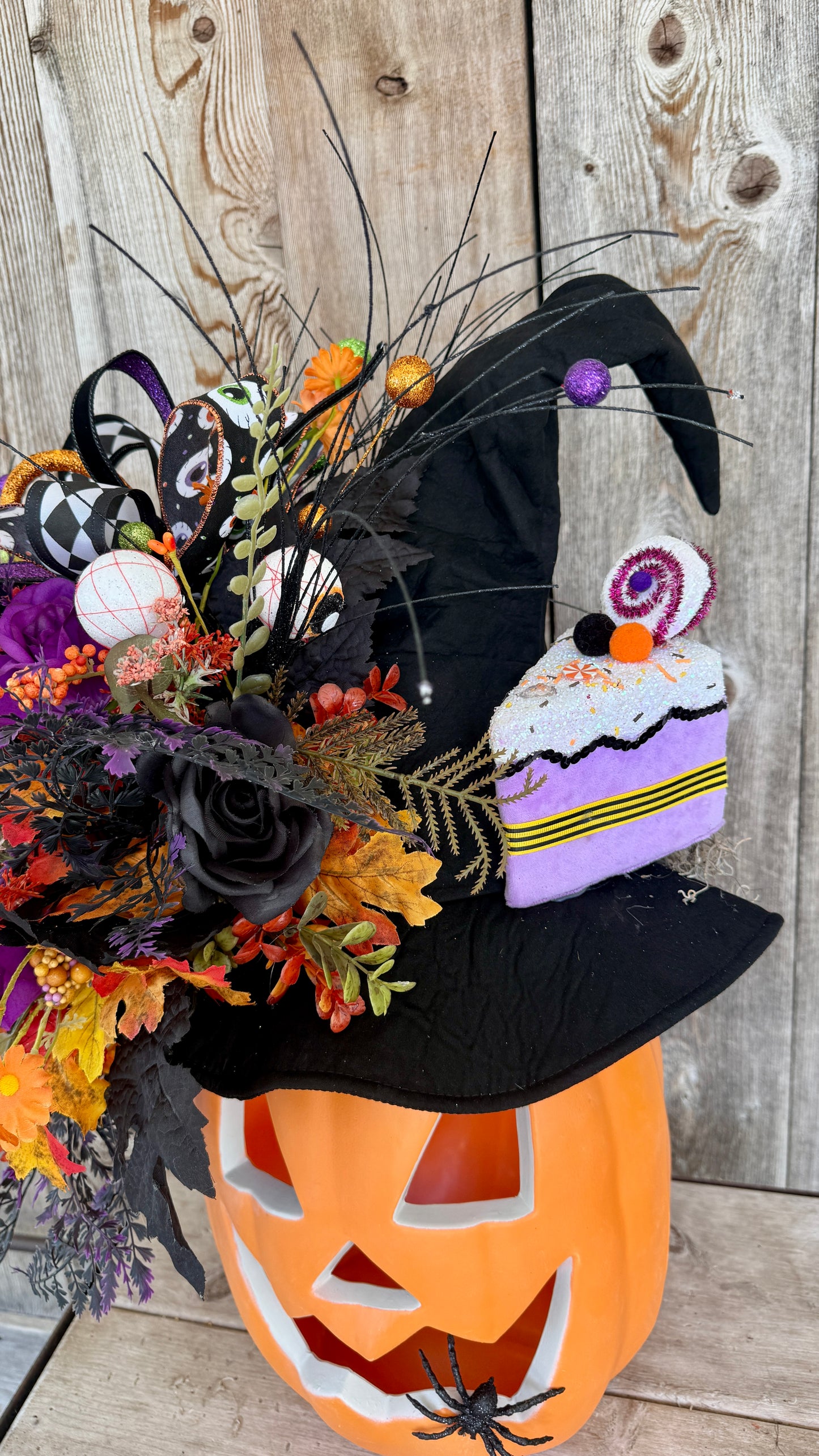 Light-Up Halloween Pumpkin Arrangement – Whimsical Witch Hat Jack-o’-Lantern Centerpiece
