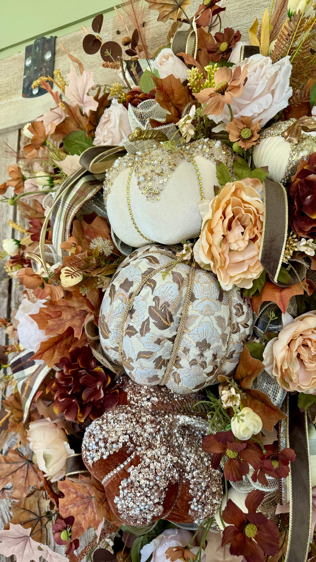 Elegant Harvest Pumpkin Oval Wreath